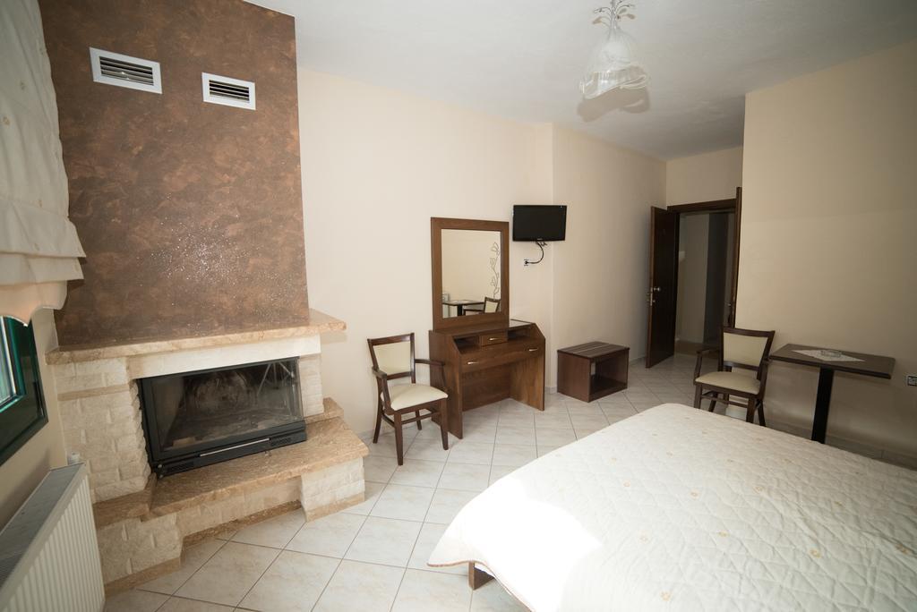 Hotel Galaxias Káto Loutrákion المظهر الخارجي الصورة